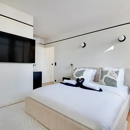 Apartment La Maison Bizot 53 By Ecoflats Paris