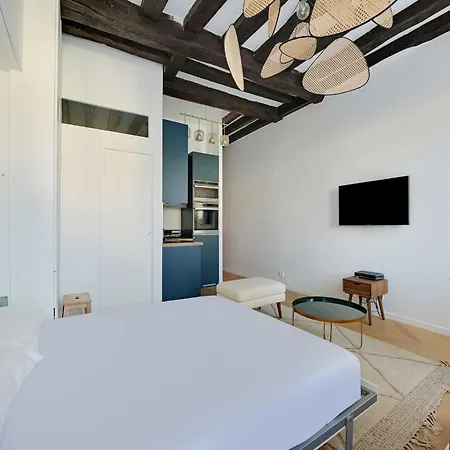 Modern Getaway For Two - Marais Place Vosges Semesterbostad Paris