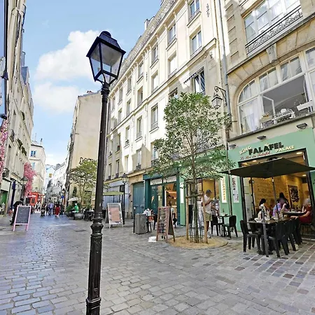 Modern Getaway For Two - Marais Place Vosges Semesterbostad Paris