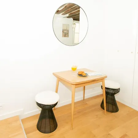 Bnbnook - Ile Saint-louis - Cozy Studio Apartment Paris