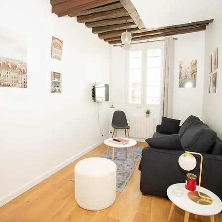 Bnbnook - Ile Saint-louis - Cozy Studio