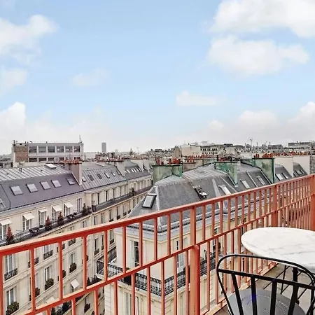 Penthouse Champs Elysees, Vue Sur Et La Tour Eiffel Appartement Parijs