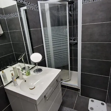 Cosy 1-bedroom - 17 Appartement
