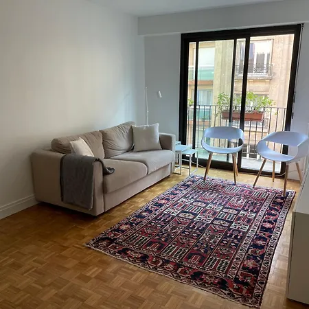 Proche Tour Eiffel Apartment *