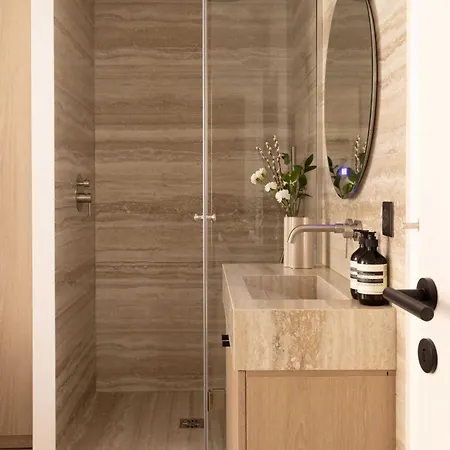 Elegant Apartment- 2br-6p- Le Marais Paris