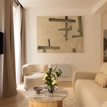 Elegant Apartment- 2br-6p- Le Marais Paris