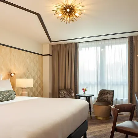 Maison Cassandre 4* Paris