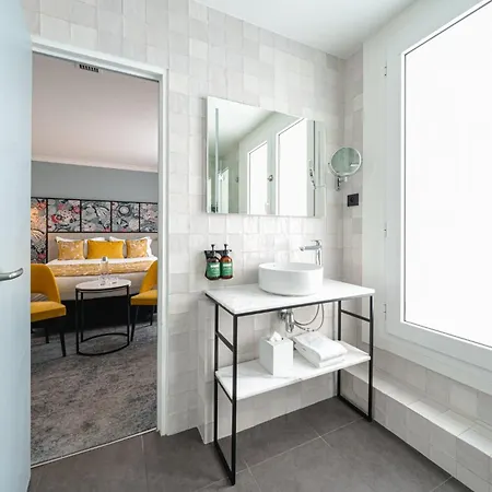 Hotel Voco Montparnasse, An Ihg