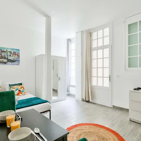 Apartment New & Design In The Heart Of Le Marais Paris