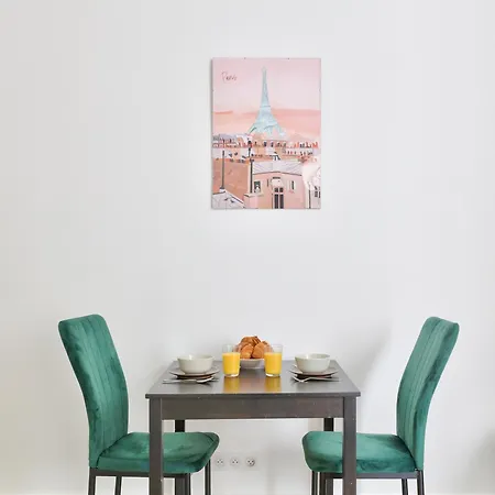 New & Design In The Heart Of Le Marais *
