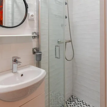 - Metro 7 Cadet - Quartier Faubourg-montmartre Appartement