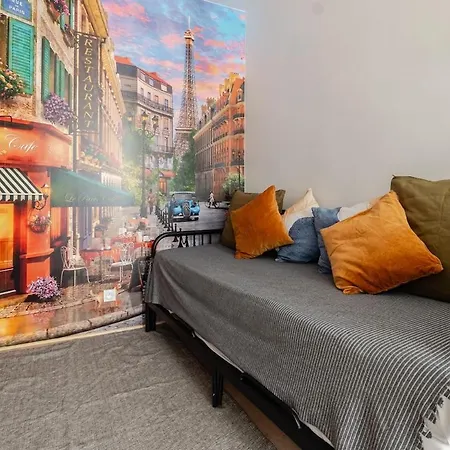 - Metro 7 Cadet - Quartier Faubourg-montmartre * Parijs