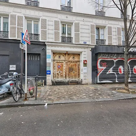 Superb Quartier Republique Free Netflix Parigi