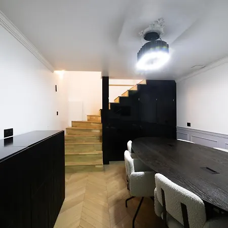 Neuf Et Luxueux Climatise A 17 Apartment
