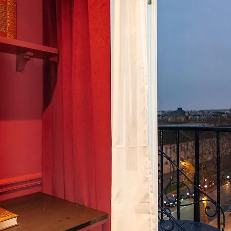 Duquesne Eiffel Paris