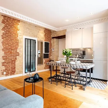 # Republique # Paris2 # Chatelet # 2bedrooms *