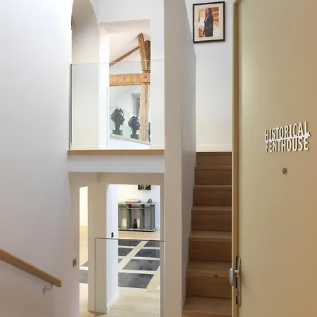 De Pourtales 5* Paris