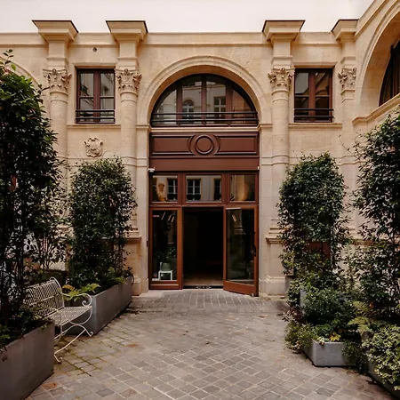 De Pourtales Lägenhetshotell Paris