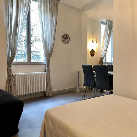 2 Pieces Au Coeur De * Paris