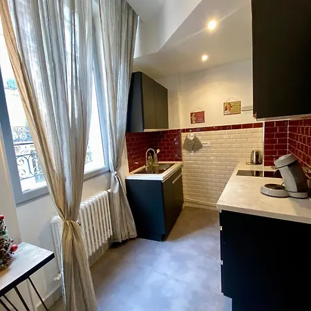 2 Pieces Au Coeur De * Paris