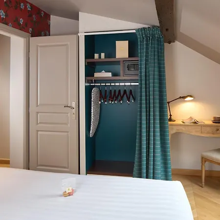 Hotel Le Robinet D'or Paris