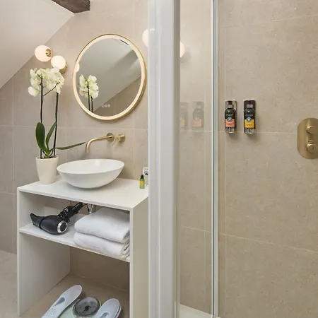 Le Robinet D'or
