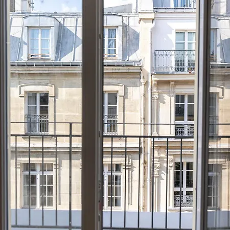Leev Victoire Paris