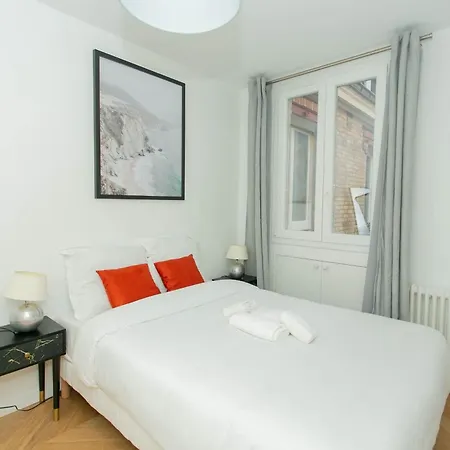 Bnbnova - Haussmann - 2br Near Champs-elysees * Paris