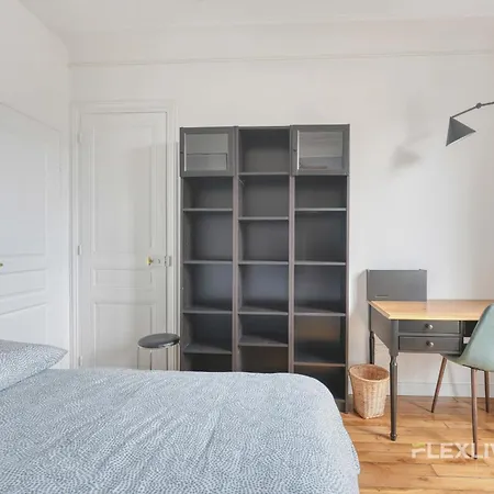 Flexliving - Bedroom - Vincent Auriol Hébergement de vacances Paris