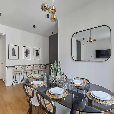 Magnificent New Beaubourg Le Marais Apartment *