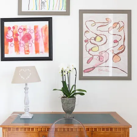 Family - Mon - Close Need- Cosy Modern & Comfort - Free Travel Guide Appartement *