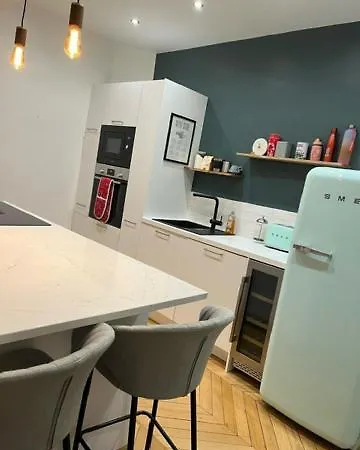 Beautiful 1br Flat Near Canal Saint Martin Apartment Paris