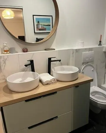 Beautiful 1br Flat Near Canal Saint Martin *