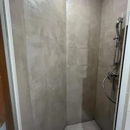A 20 Eme Apartment Paris