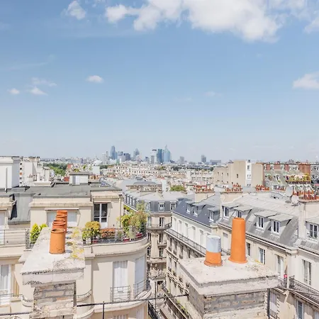 Cozy Renovated Rue Bugeaud Apartment Paris