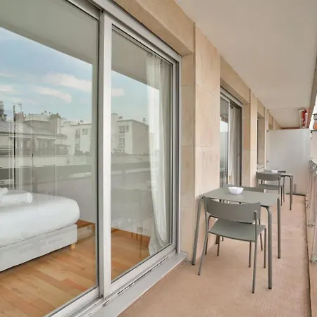 Guestready - Charming With A View Apartment Paris