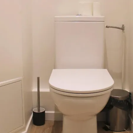 Spacious Appt Close To Place Monge Apartment