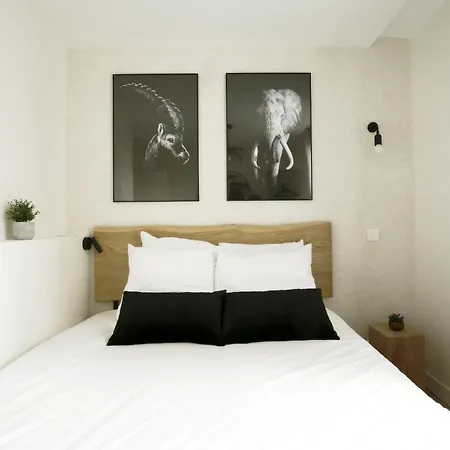 Apartment Relish Baguette In Light-filled Duplex