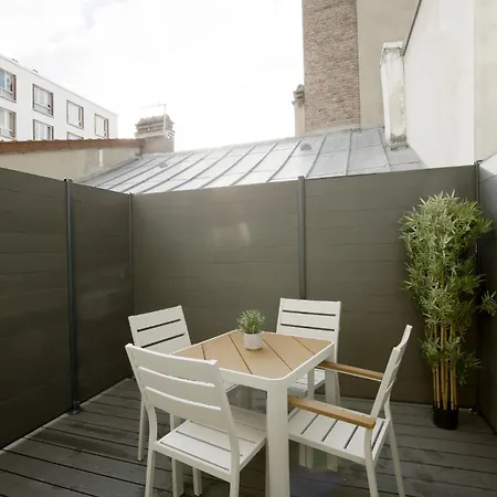 Chill-out On Private Patio In Vintage Masterpiece * Paris