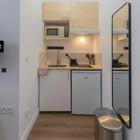 Modern In The 10th District Appartamento *