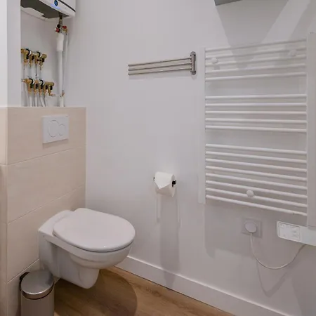 Appartamento Modern In The 10th District Parigi