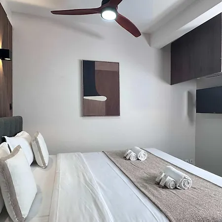 Cosy Hideaway Near Montparnasse Apartment