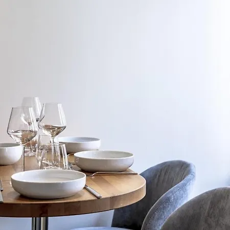 Amazing 4bedrooms Champs Elysees