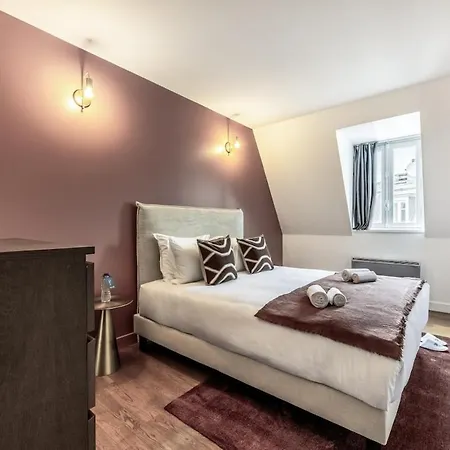 Amazing 4bedrooms Champs Elysees Apartment *