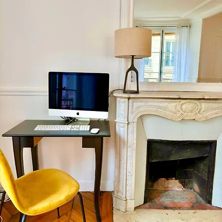Bosquet Apartment