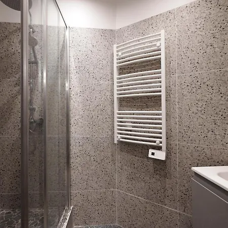 Apartment Spacieux Situe Au Coeur De Paris