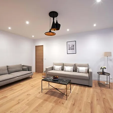Apartment Spacieux Situe Au Coeur De
