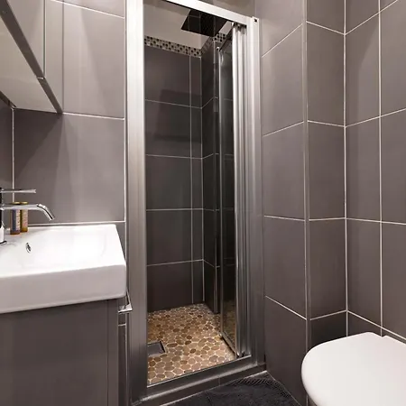 Apartment Spacieux Situe Au Coeur De Paris
