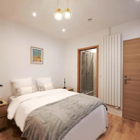 Apartment Spacieux Situe Au Coeur De