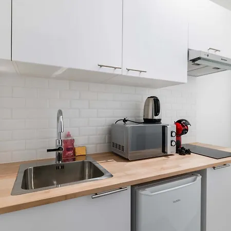 Elegant Sacre Coeur Metro Anvers - 18 -2p - Flat-guest Apartment Paris